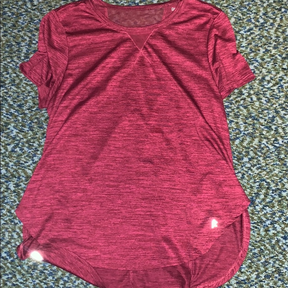 Athletic shirt